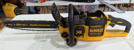 DeWalt Cordless 16" Chainsaw