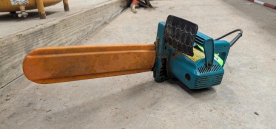 Makita 12" Electric Chainsaw