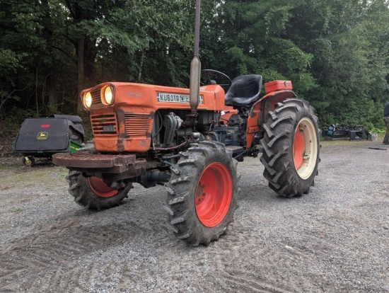 Kubota L245DT 4X4 Tractor