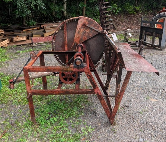 Three Point Hitch Cordwood Saw