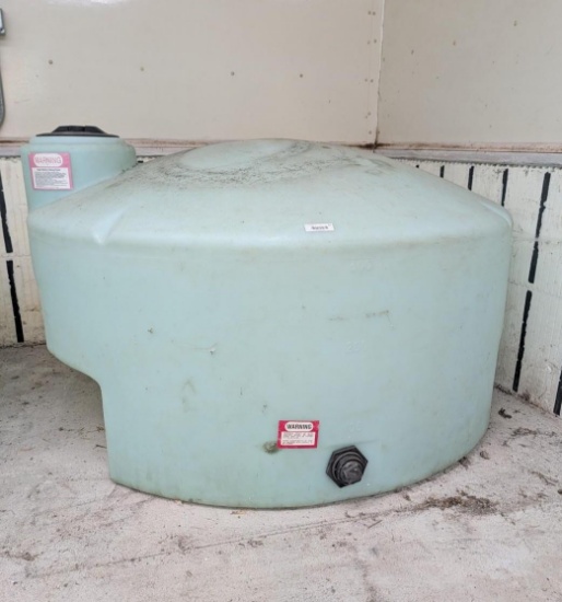 425 Gallon Poly Pickup Truck Water Tank