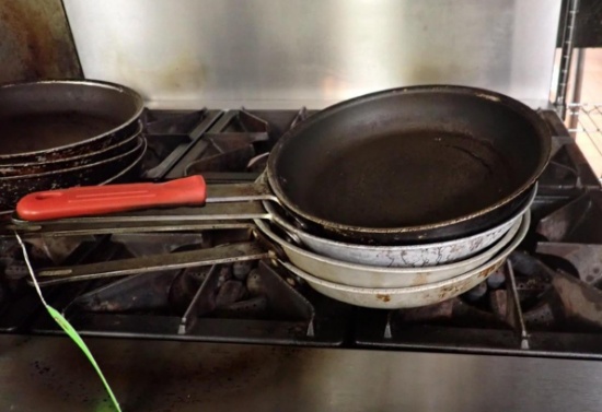 (4) Aluminium 10.5" Skillets