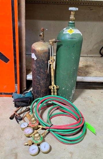 Acetylene Cutting Torch W/ Gas Bottles
