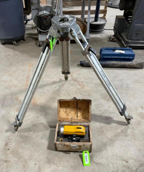 CST/Berger 24x Builders Level w/Tripod