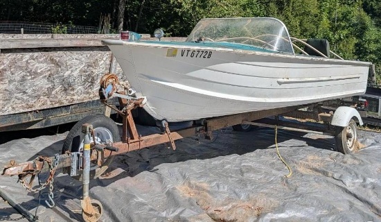 Classic Starcraft 15' Aluminum Speedboat