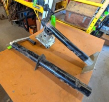 (2) Trailer Jacks