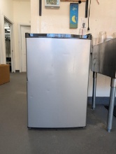 Frigidaire Mini Chest Fridge