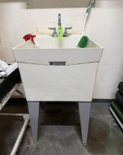 Utilatub Poly Dump Sink w/ Faucet