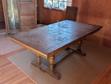 Dining Room Table w/Leaf