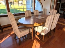 Dining Table w/(8) Upholstered Chairs