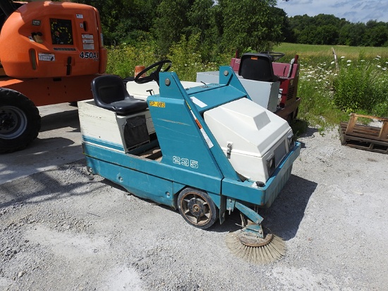 Tennant 235 Sweeper