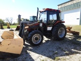 Case IH 4210 Tractor w/ 620 Loader