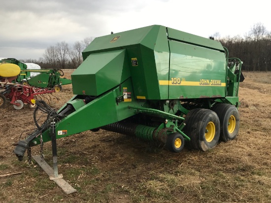 John Deere 100 Big Square Baler