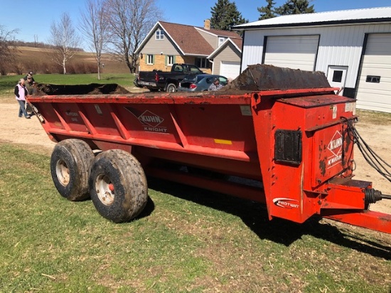 2012 BF Schuler 220 Feed Wagon