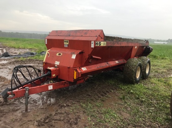 H&S 2602 Manure Spreader