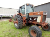 1586 Int Tractor
