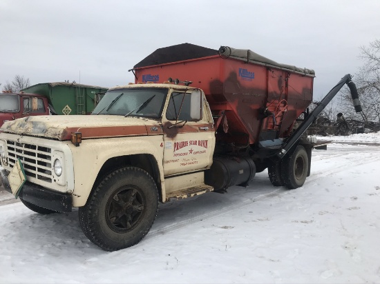 1978 Ford F800 Truck