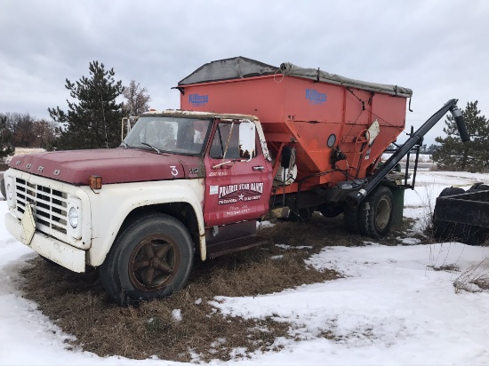 1974 Ford F600 W/ 350bu Killsbro Gravity Box