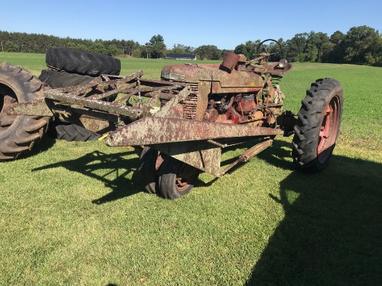 Farmall H w/ Loader Mount - FOR PARTS
