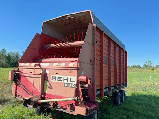 Gehl 960 Forage Wagon