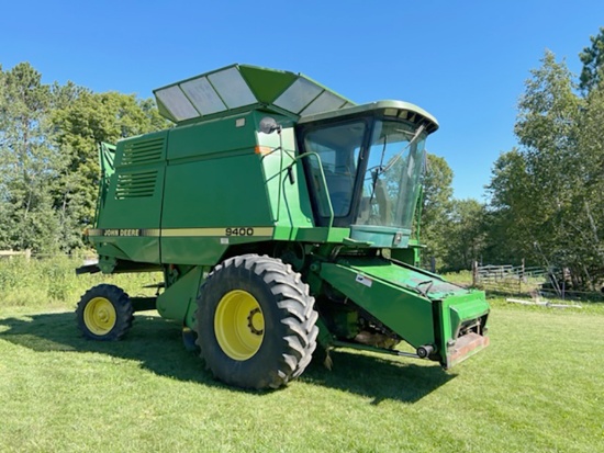 John Deere 9400 Combine