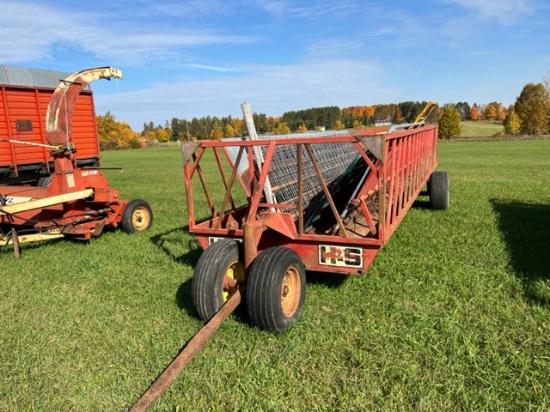 H&S Slant-Bar Feeder Wagon