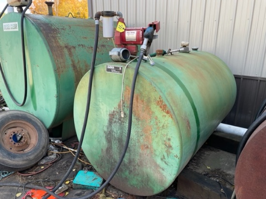 500 Gallon Fuel Tank w/ Pump