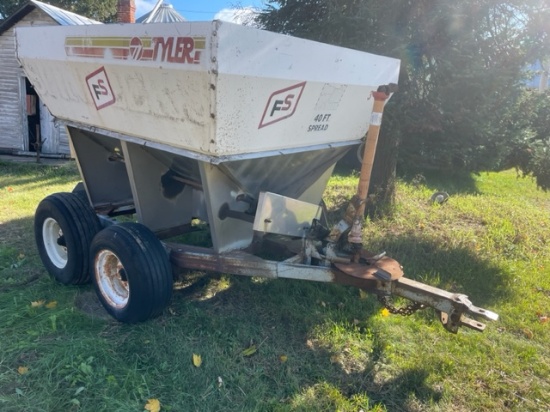 Tyler Tandem Axle Fertilizer Spreader