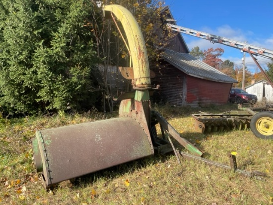 John Deere 15 Green Chopper
