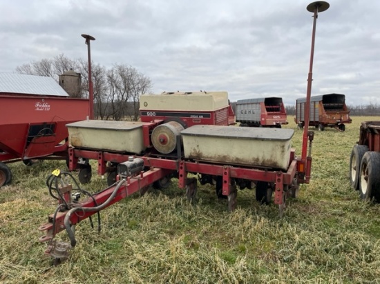 Case IH 900 Cyclo-Air 6R30" Corn Planter