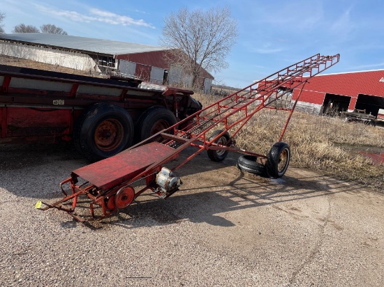 Pipe-Type Hay Elevator