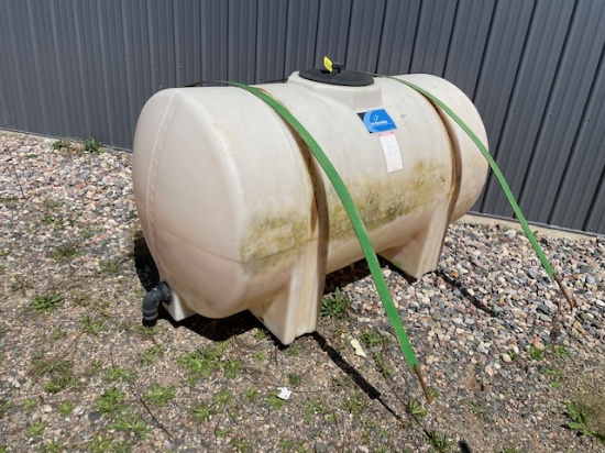 320 Gallon Flat Bottom Poly Tank