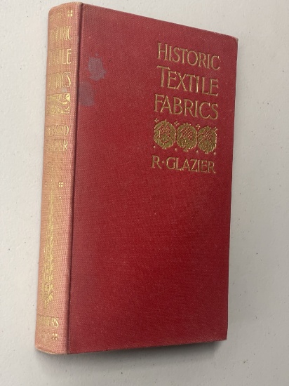 Historic Textile Fabrics : A Short History of the Tradition and Development (1923)