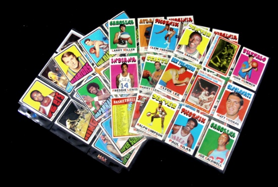 (44) 1971 and 1972 Topps Basketball Cards