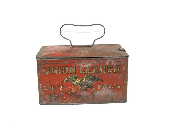 Early 1900s Union Leader Cut Plug Tobacco Tin 5-1/4" x 7-3/4" x 4-1/4".