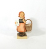 1962 Hummel Figurine Hum13: Meditation.  Excellent no chips or cracks 4-1/4