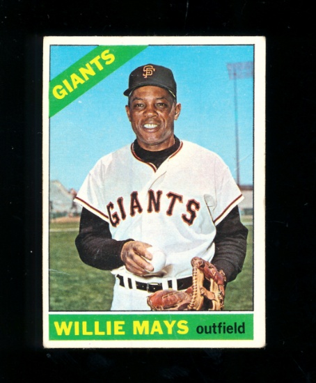 1966 Topps Baseball Card #1 Hall of Famer Willie Mays San Francisco Giants.