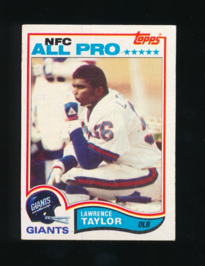 1982 Topps ROOKIE Football Card #434 Rookie Hall of Famer Lawrence Taylor N
