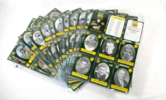 (115) 1992 Green Bay Packers Hall ofFame Collectors Edition Football Cards.