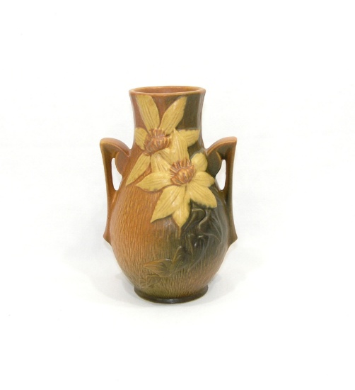 Vintage Roseville Pottery Clematis Brown Two Handled Vase 108-8".  Excellen