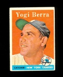 1958 Topps Baseball Card #370 Hall of Famer Yogi Berra New York Yankees. Cr