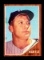 1962 Topps Baseball Card #200 Hall of Famer Mickey Mantle New York Yankees