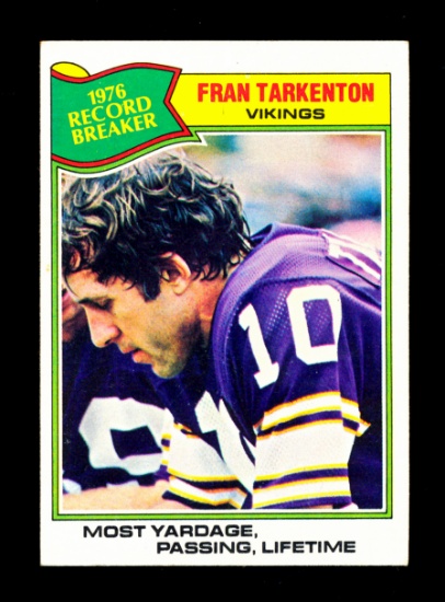 1977 Topps Football Card #454 Record Breaker Hall of Famer Fran Tarkenton M
