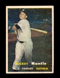 1957 Topps Baseball Card #95 Hall of Famer Mickey Mantle New York Yankees E