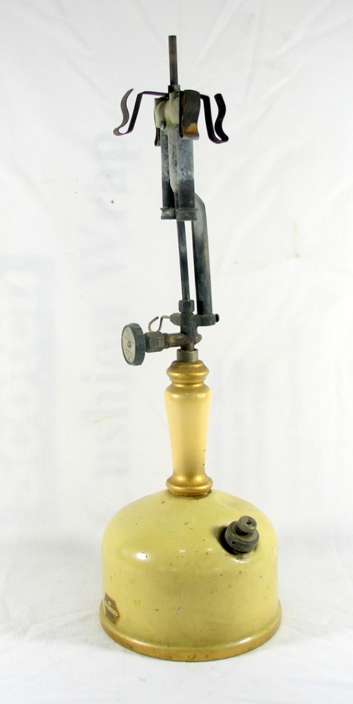 Vintage Coleman Instant Lighting Number 143 Kerosene Brass Lantern. Shade  Is | Art, Antiques & Collectibles Collectibles Vintage & Retro Collectibles  | Online Auctions | Proxibid