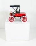 Diecast Replica of 1904 Oldsmobile Curved Dash from National Motor Museum M