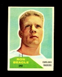 1960 Fleer ROOKIE Football Card #132 Rookie Ron Beagle Oakland Raiders. EX-