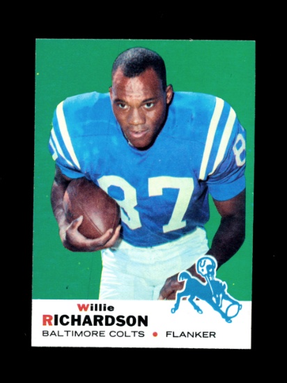 1969 Topps Football Card #5 Willie Richardson Baltimore Colts. NM+ Conditio