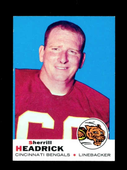 1969 Topps Football Card #9 Sherrill Headrick Cincinnati Bengals. NM+ Condi