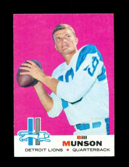 1969 Topps Football Card #11 Bill Munson Detroit Lions. NM+ Condition.